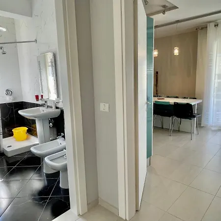 Luxury 1 * Vlorë